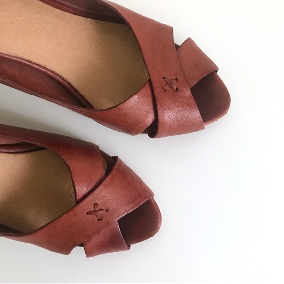 Seychelles Burgundy Leather Peep Toe Heels 10 - Picture 4 of 14
